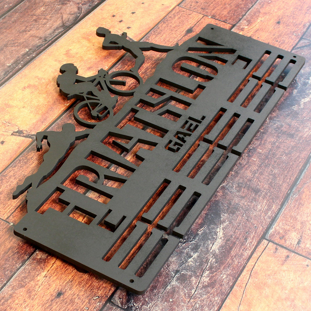 Personalisierter Medaillonhalter Triathlon mit Namen