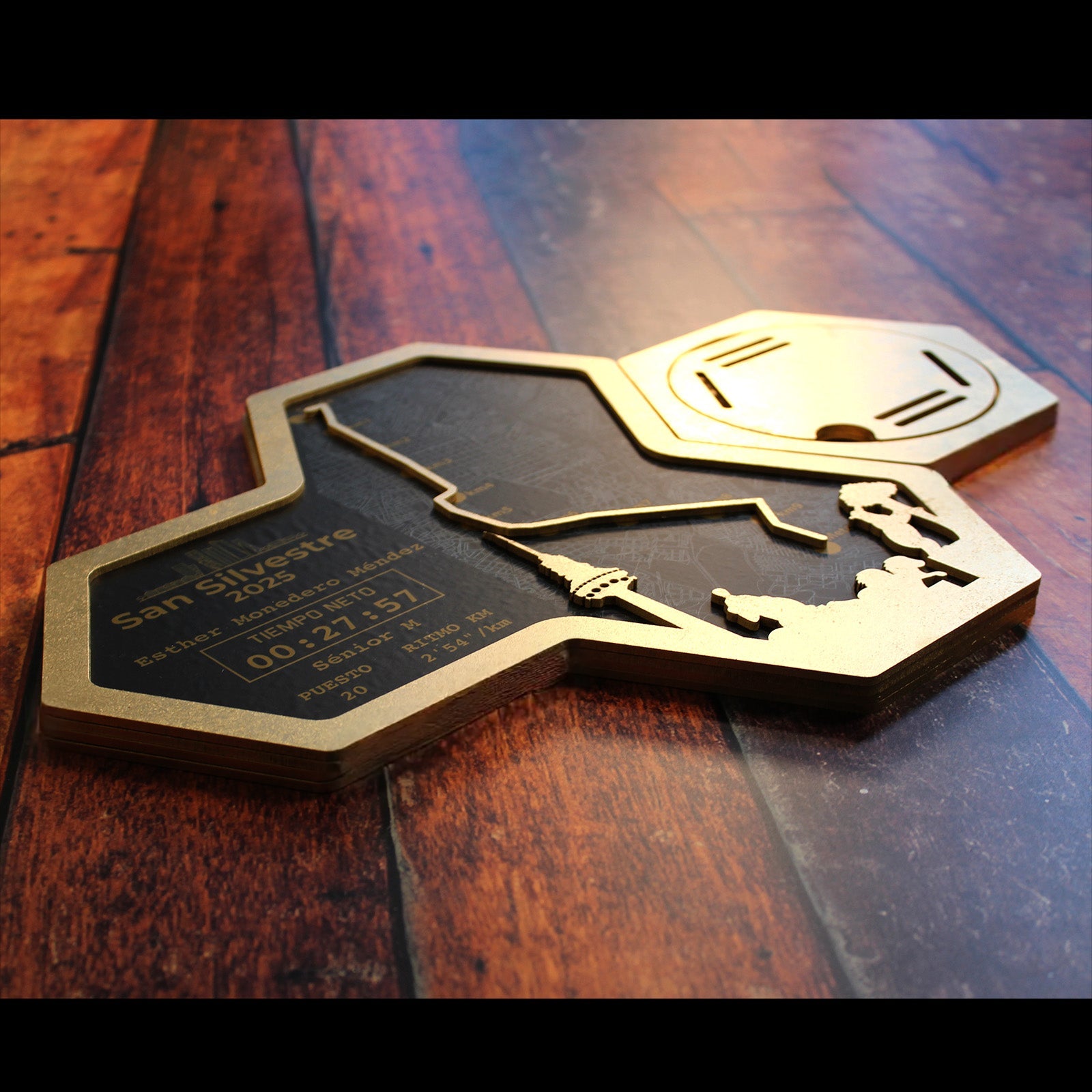Medaillenhalter Marathon personalisiert aus Holz