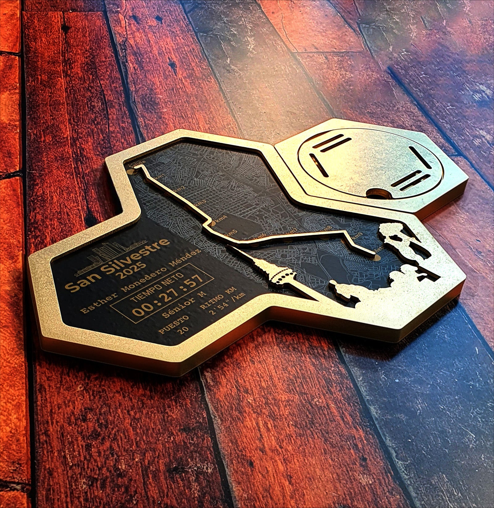 Medaillenhalter Marathon personalisiert aus Holz