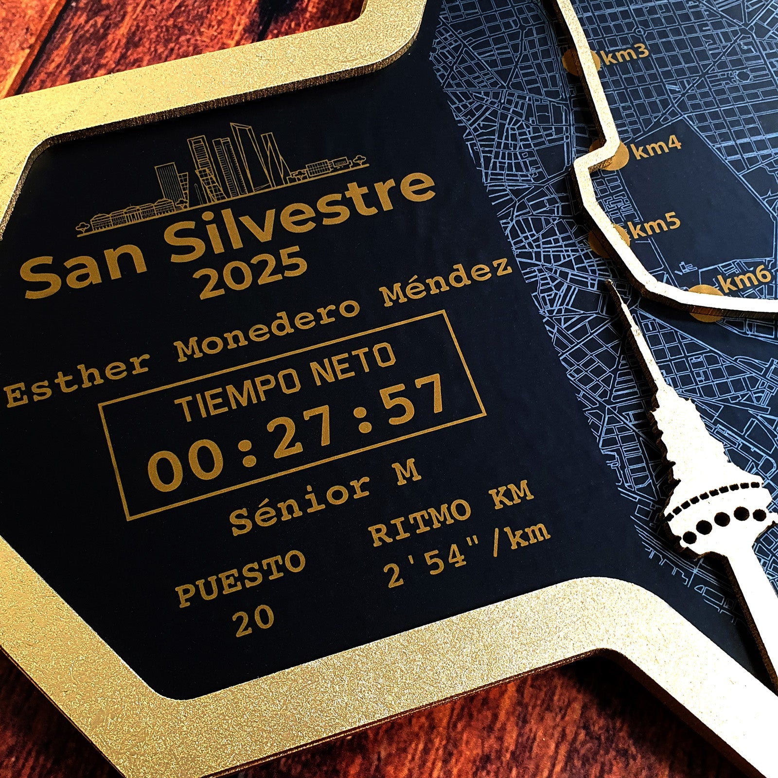 Medaillenhalter Marathon personalisiert aus Holz