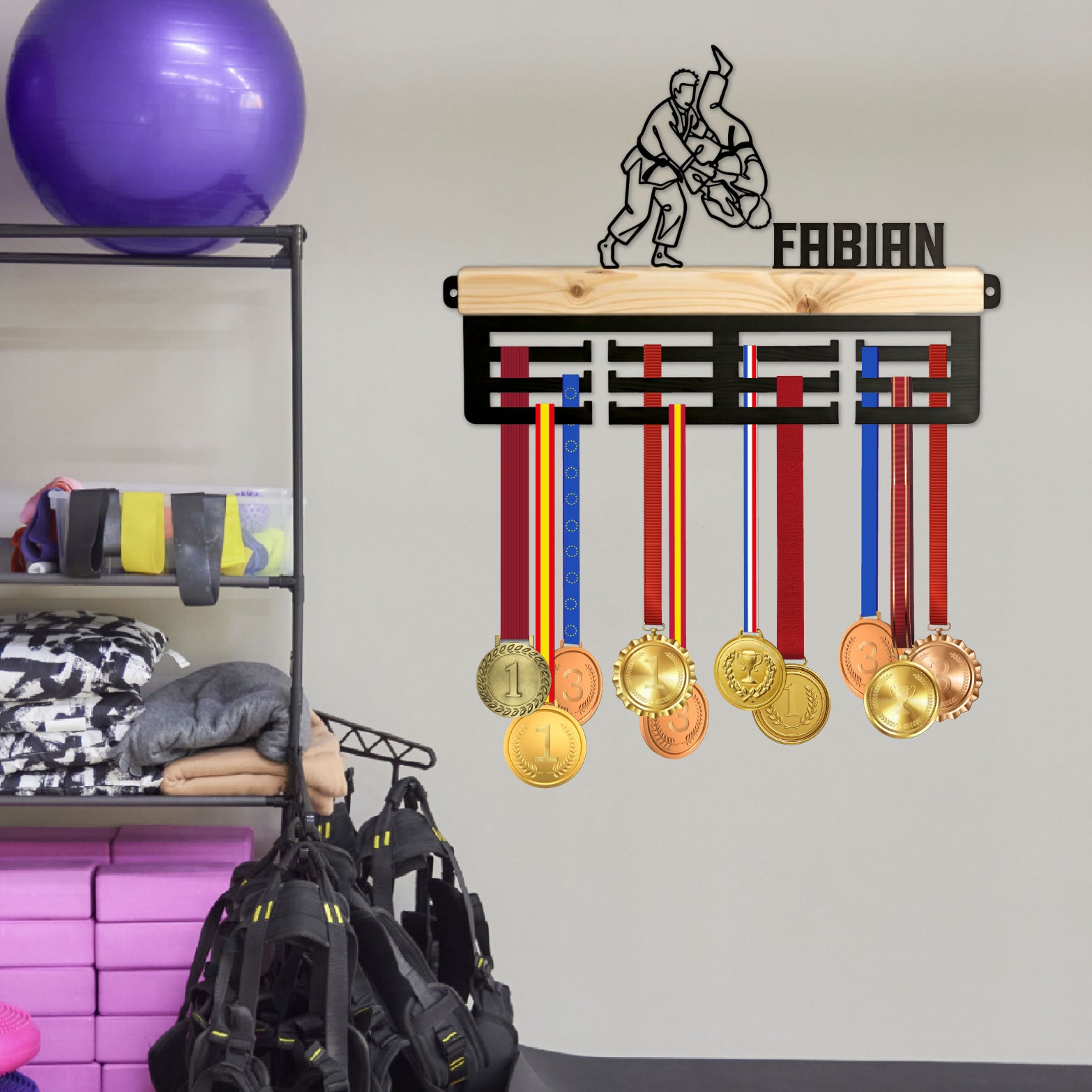 Personalisierter Medaillenhalter Karate mit Namen