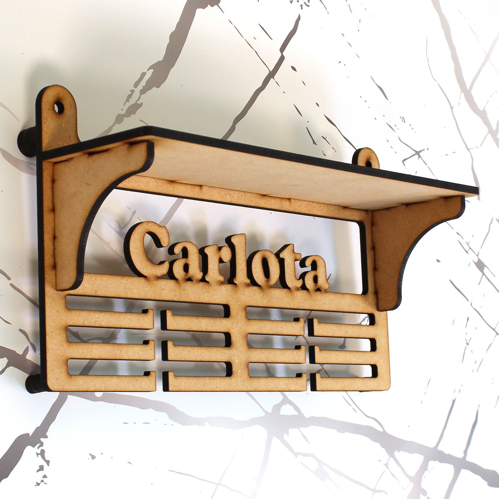 Personalisierter Medaillenhalter mit Namen und Etikett