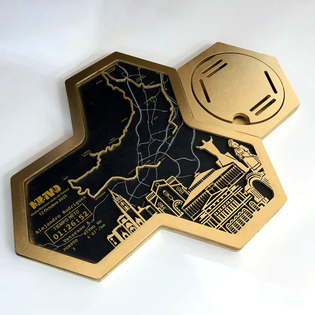 Medaillenhalter Halbmarathon personalisiert aus Holz
