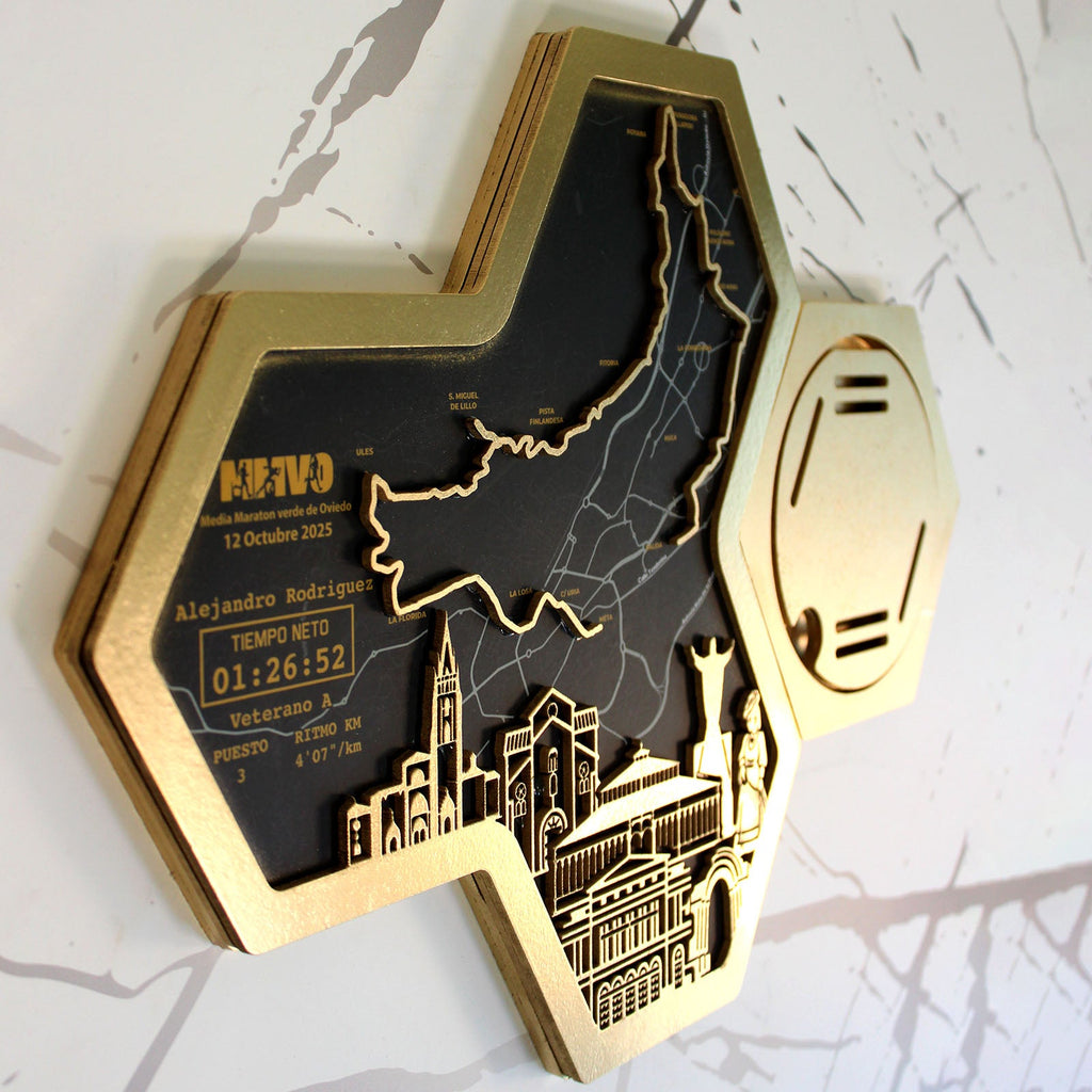 Medaillenhalter Halbmarathon personalisiert aus Holz