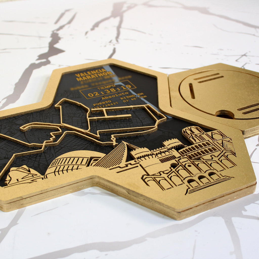 Medaillenhalter Marathon personalisiert aus Holz