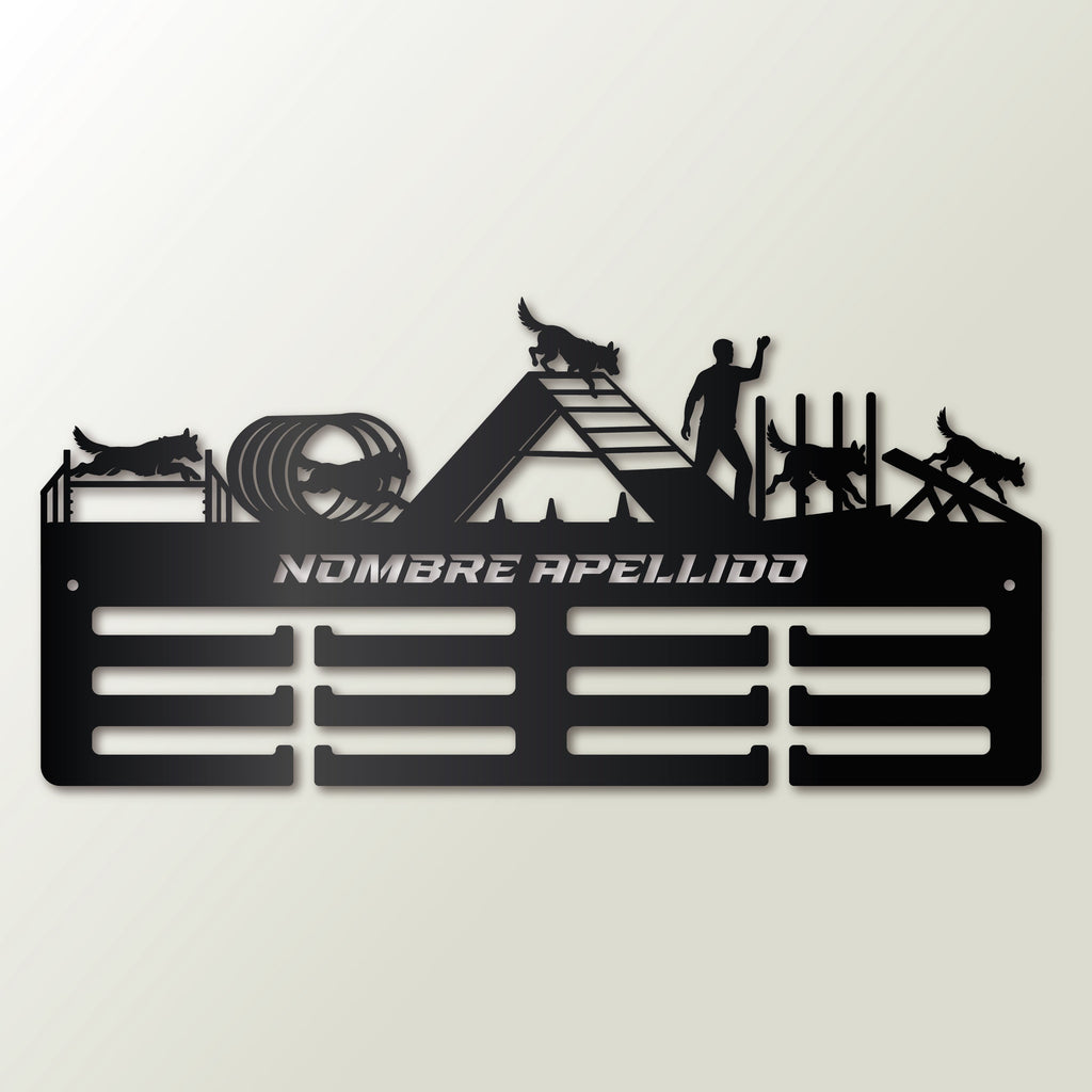 Medaillenhalter Agility personalisiert aus Holz – Schwarz