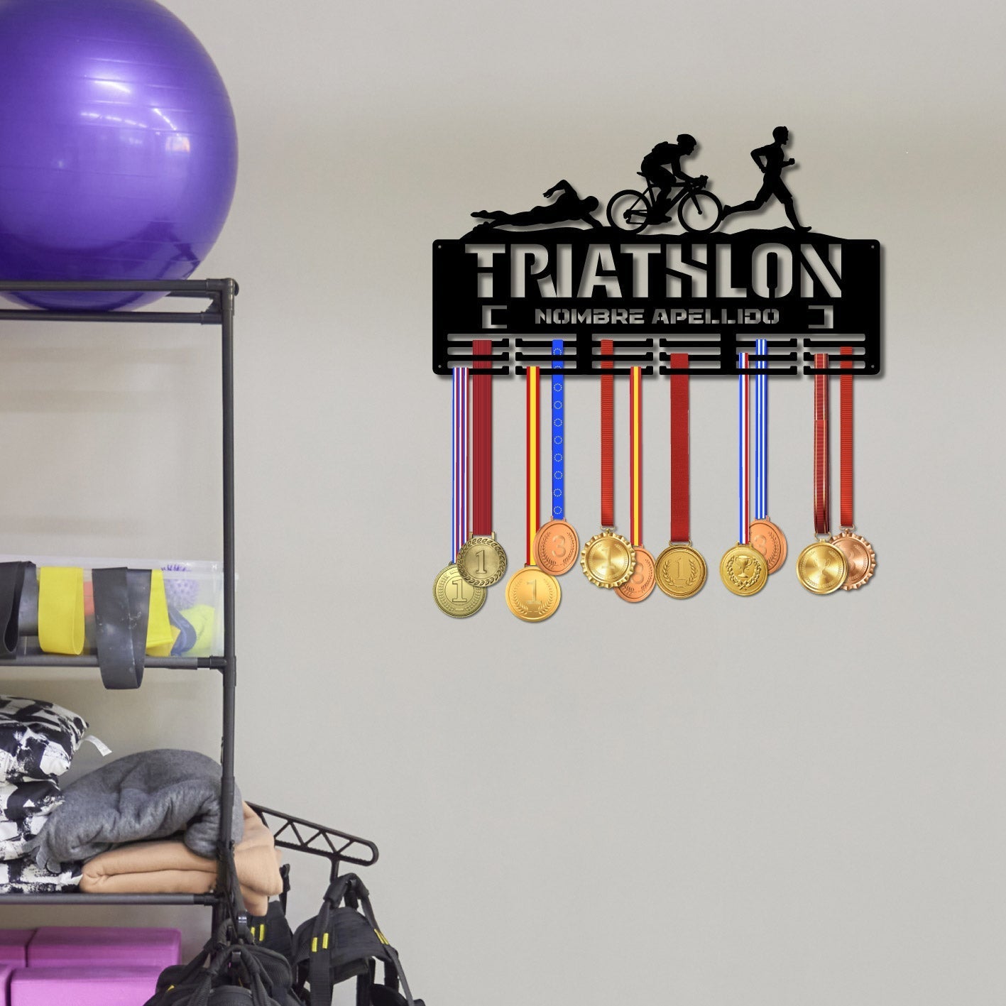 Personalisierter Medaillonhalter Triathlon mit Namen