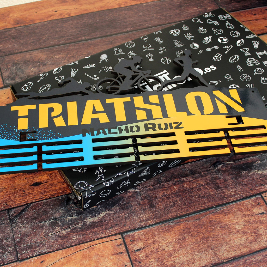 Personalisierter Medaillonhalter Triathlon mit Namen