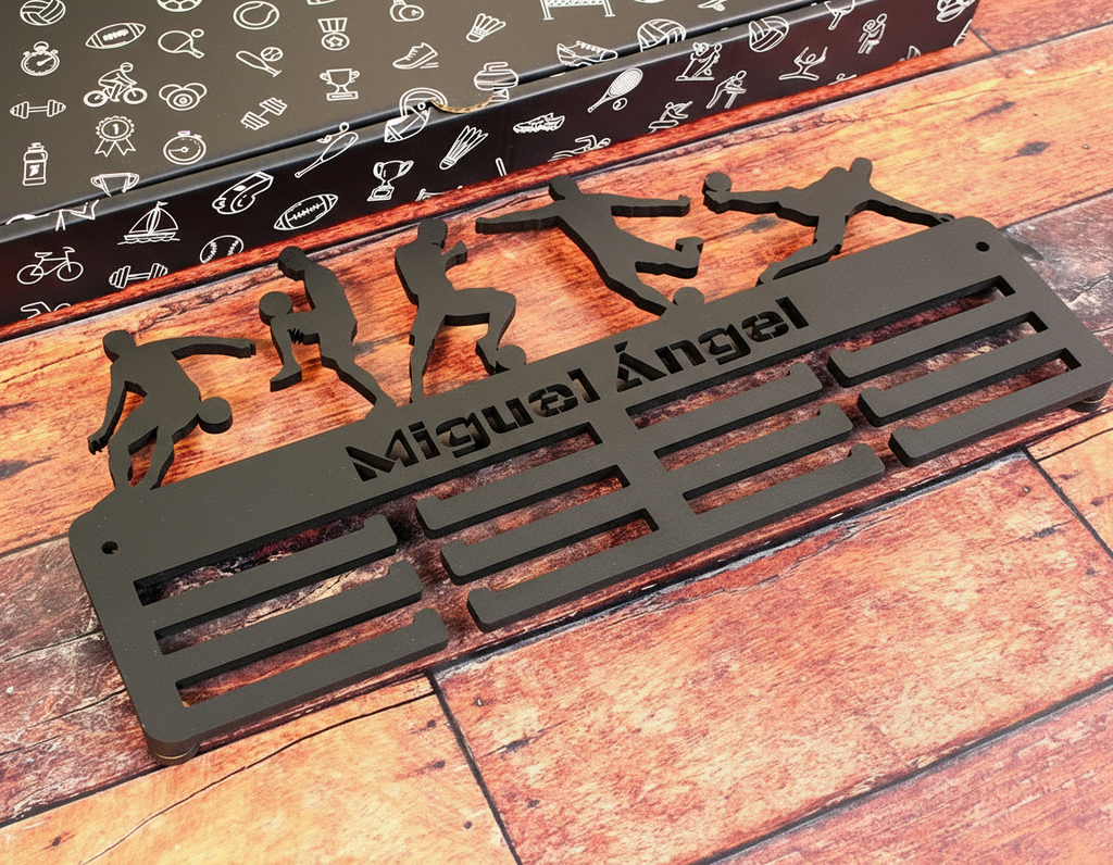 Personalisierter Medaillenhalter Fußball mit Namen